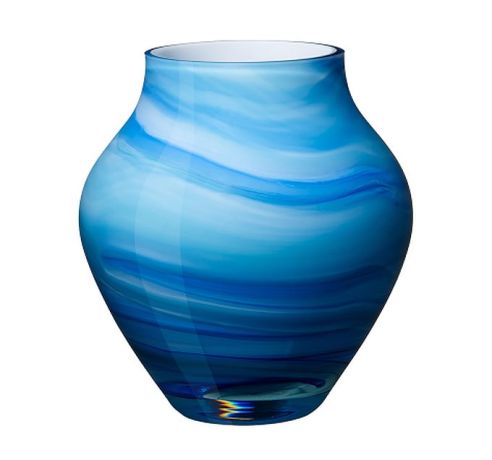 22. Oronda Vase