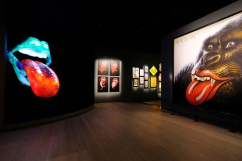 Exhibitionism Gallery Image 5